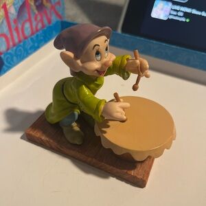 Dopey Walt Disney 65th Anniversary Collection Figurine Snow White Music
